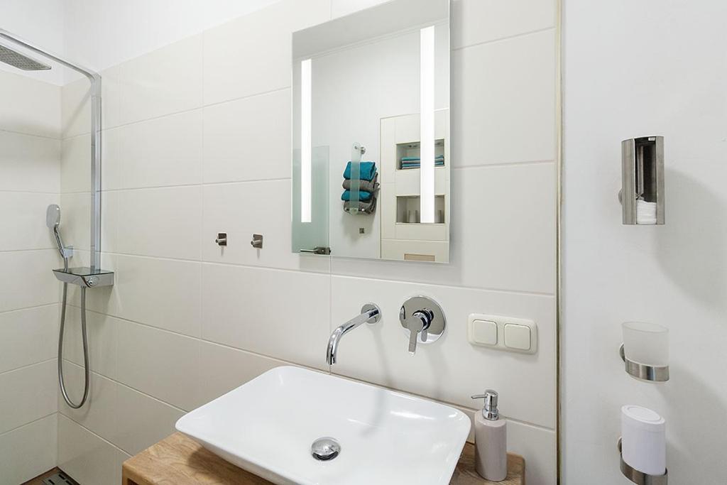 Stilvoll & Ruhig - Zentrale Top-Lage - King Bett Leipzig Dış mekan fotoğraf